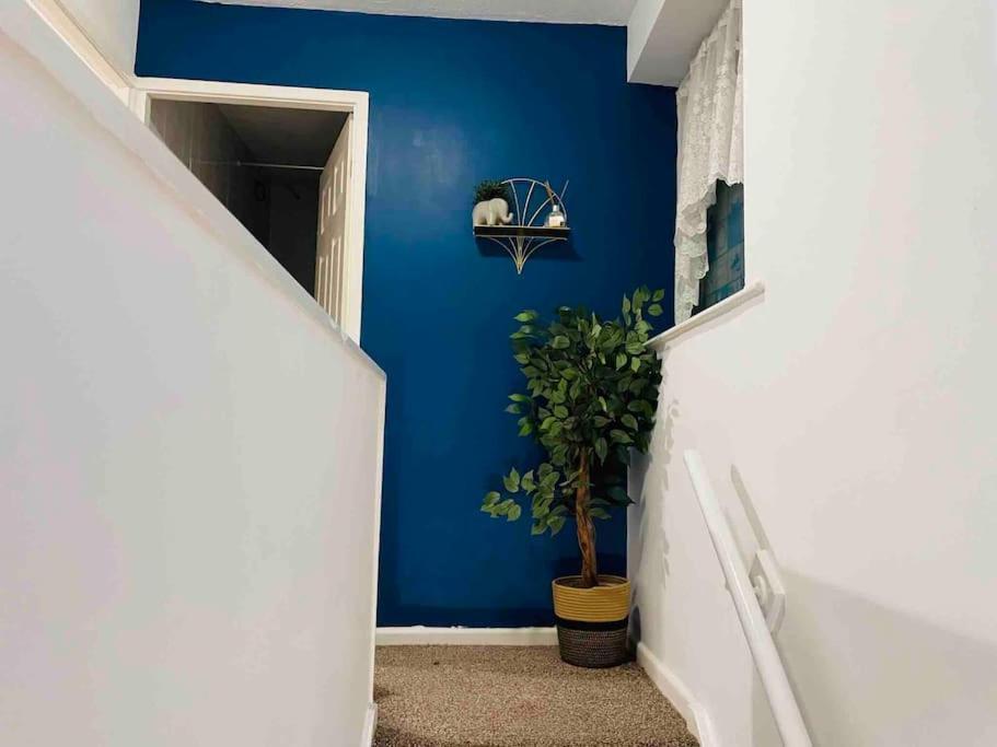 Princess 3 Bedroom House + Offstreet Parking +Wifi Leeds  Extérieur photo
