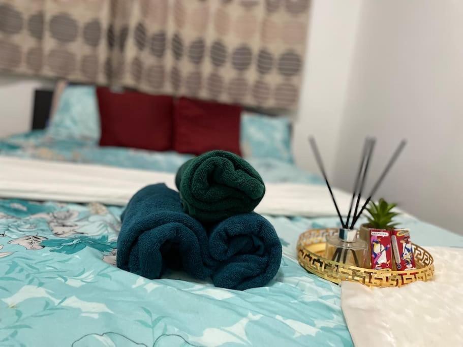 Princess 3 Bedroom House + Offstreet Parking +Wifi Leeds  Extérieur photo